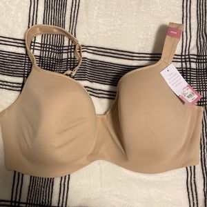 NWT Lightly lined balconette by Cacique